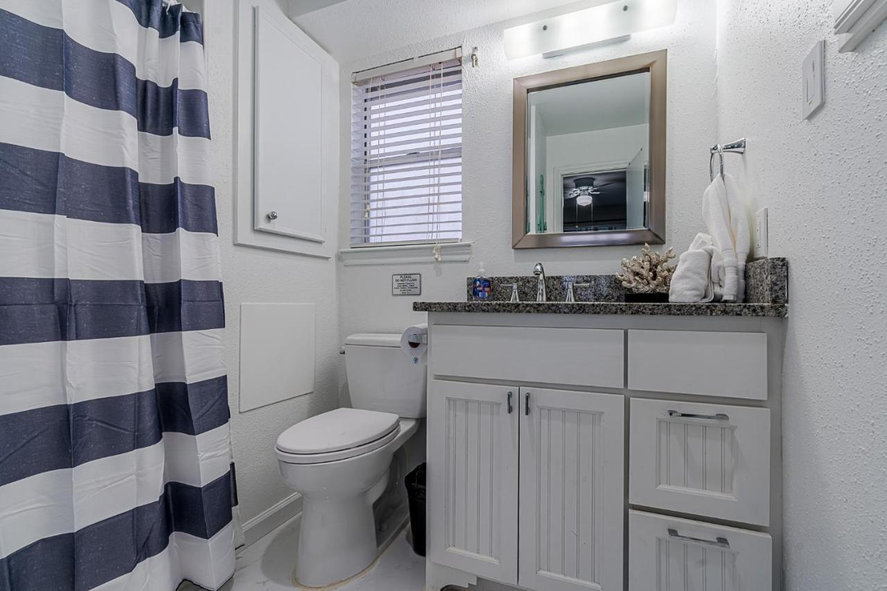 Hot Tub - Ocean Views - Steps To Private Beach - Quiet Location Galveston Exterior foto